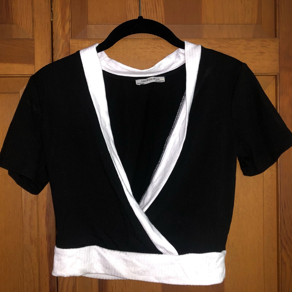 Zara black and white crop top